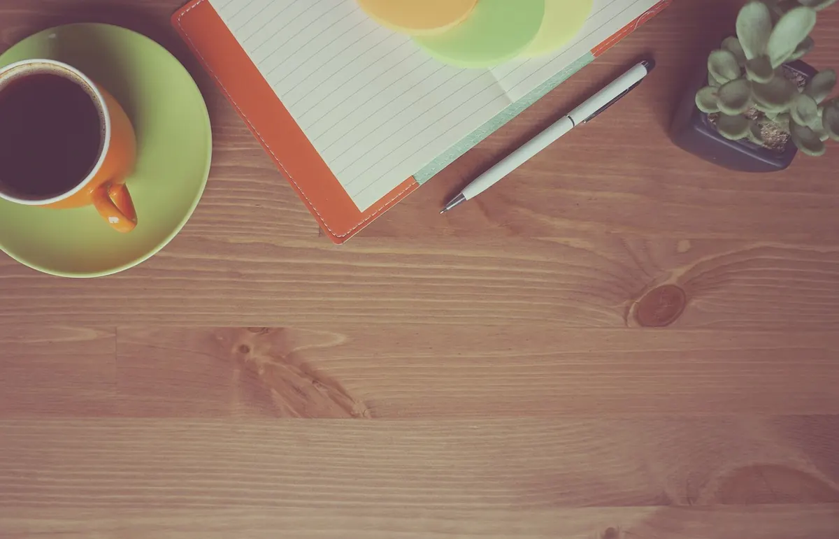 How to Introduce Yourself in an Online Chat Room: A Beginner's Guide